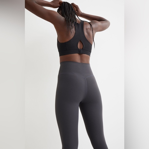 💣 NWT Black High Waist Shaping Leggings with Scallop Trim 🕶️ - Picture 8 of 8